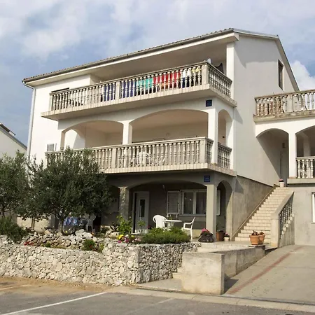Apartment In 15349 Novi Vinodolski
